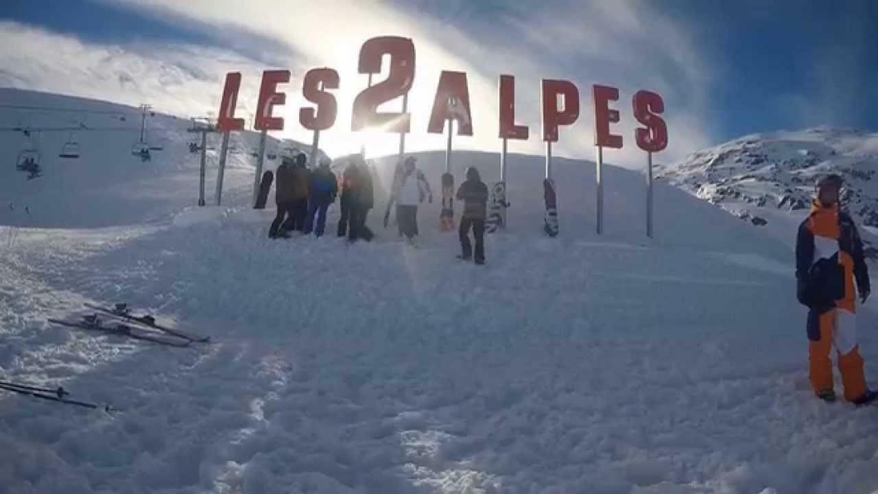 Studio Au Pied Des Montagnes Le Bourg-d'Oisans Bagian luar foto