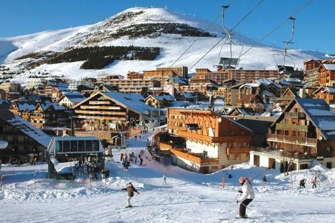 Studio Au Pied Des Montagnes Le Bourg-d'Oisans Bagian luar foto